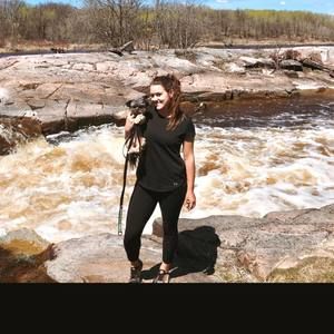 Meet your Posher, Julie